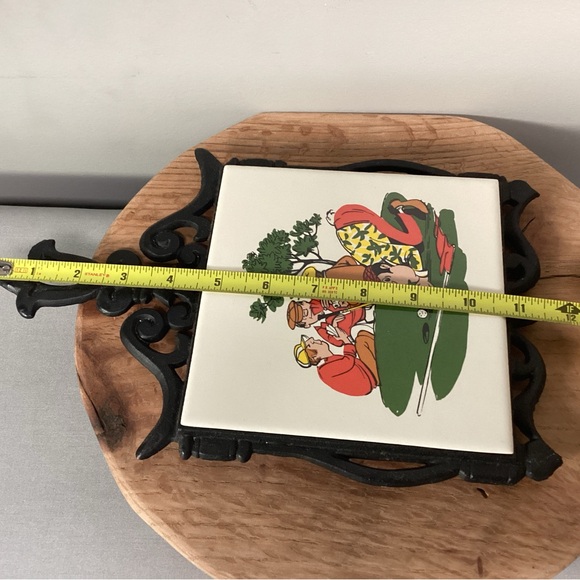 Vintage - Cast Iron and Ceramic Crafted Tile, Golf Themed, Trivet - Great Shape - Picture 9 of 10